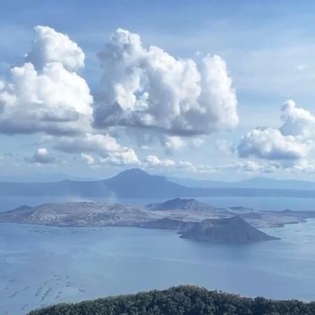 Taal Lake View Wind Residences By Smco Tagaytay City Exterior photo