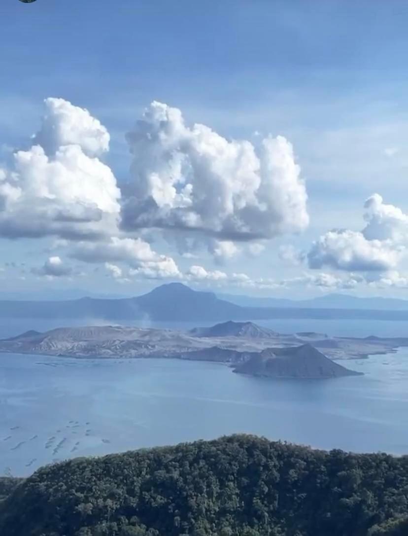 Taal Lake View Wind Residences By Smco Tagaytay City Exterior photo